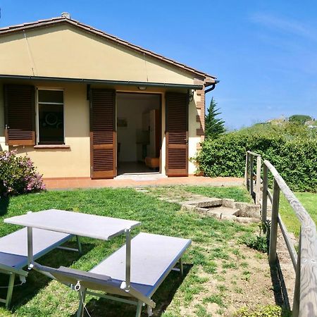 Chalet Elena In Montescudaio, Ground Floor With Fenced Garden Exteriér fotografie